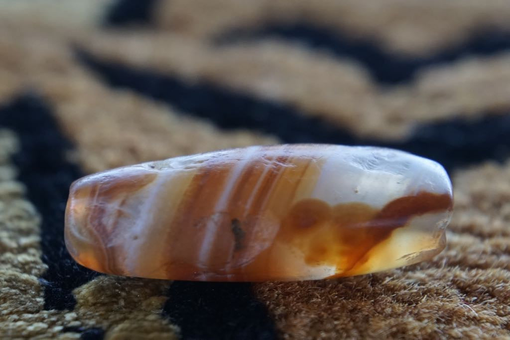 Ancient Indo Tibetan Chung dzi bead AT-07