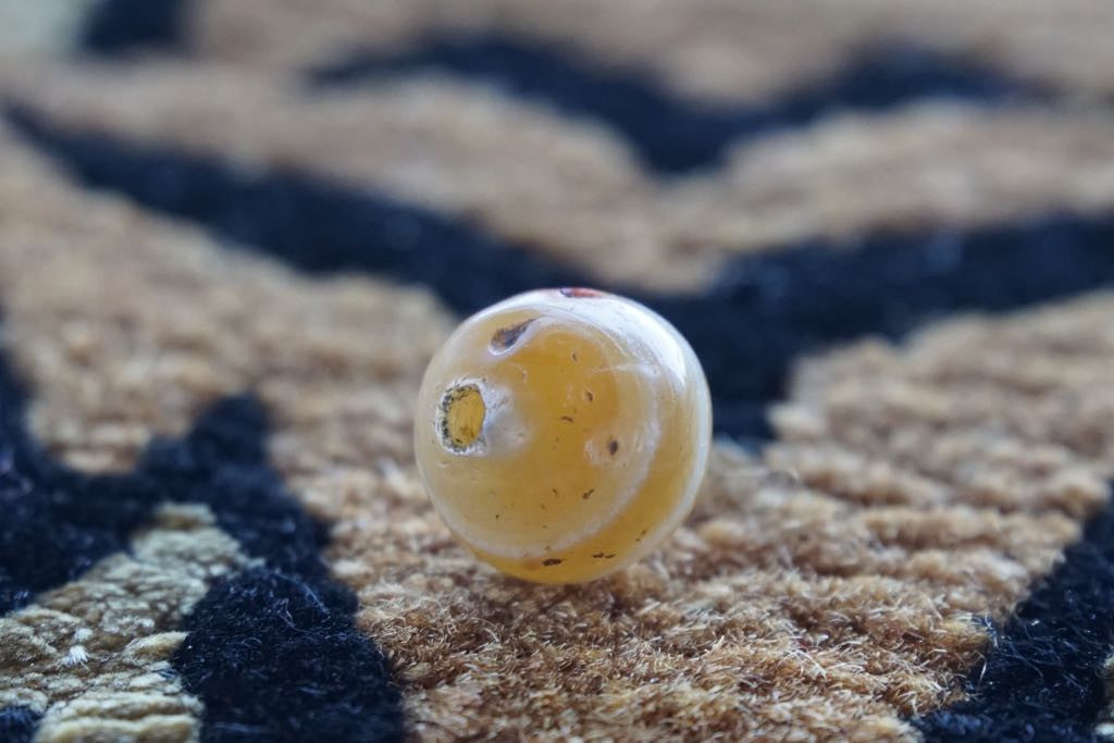 Ancient Indo Tibetan Chung dzi bead AT-15