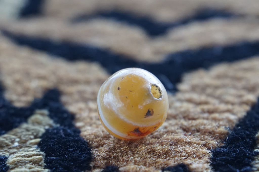 Ancient Indo Tibetan Chung dzi bead AT-15