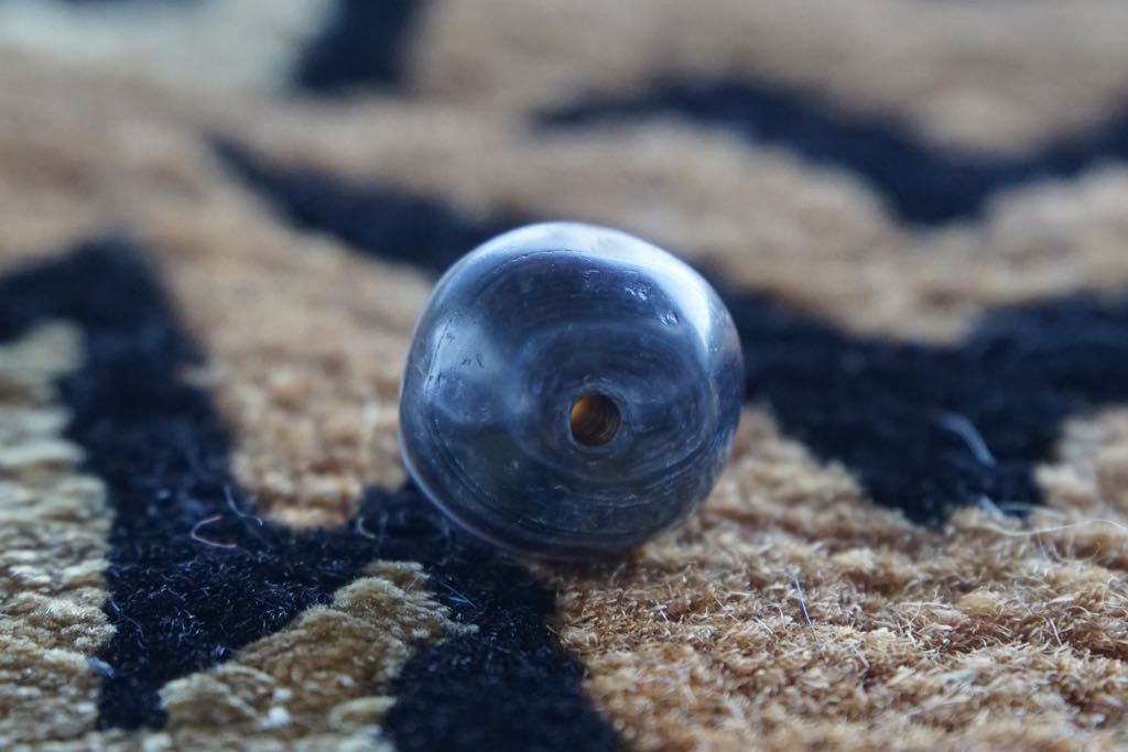 Ancient Indo Tibetan sulemani bead AT-17