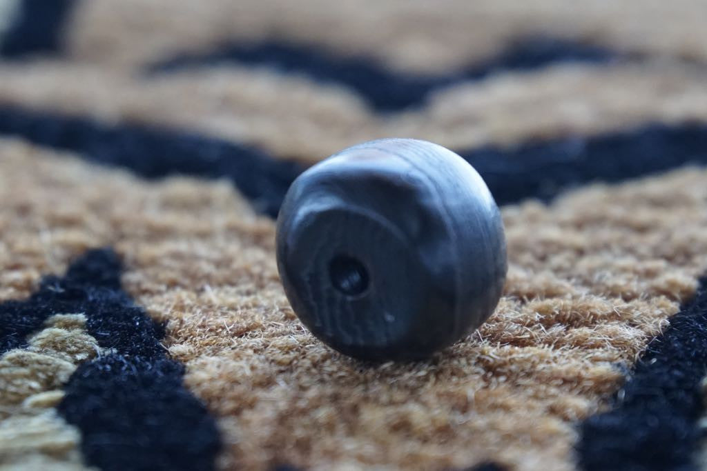 Ancient Indo Tibetan dzi sulemani bead AT-19